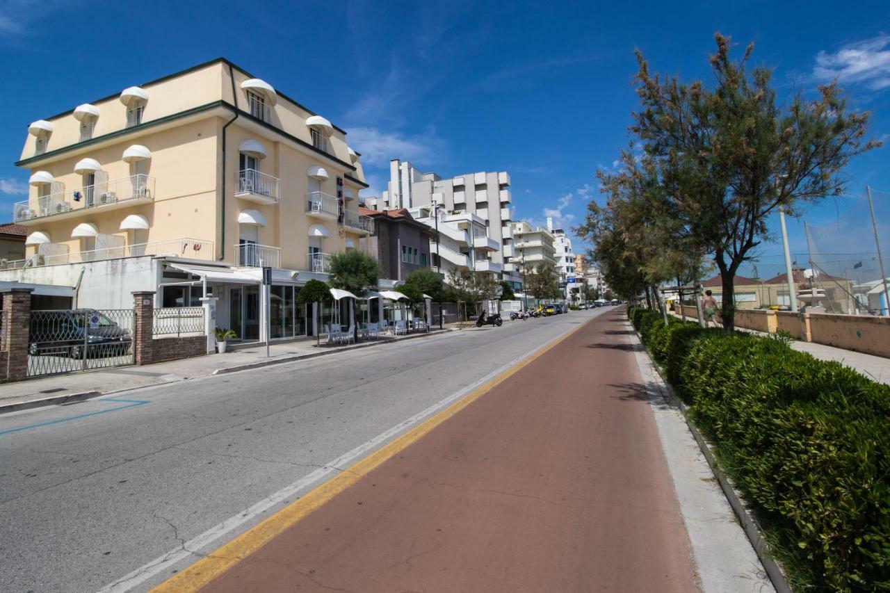Hotel B&B Sole Senigallia Eksteriør billede